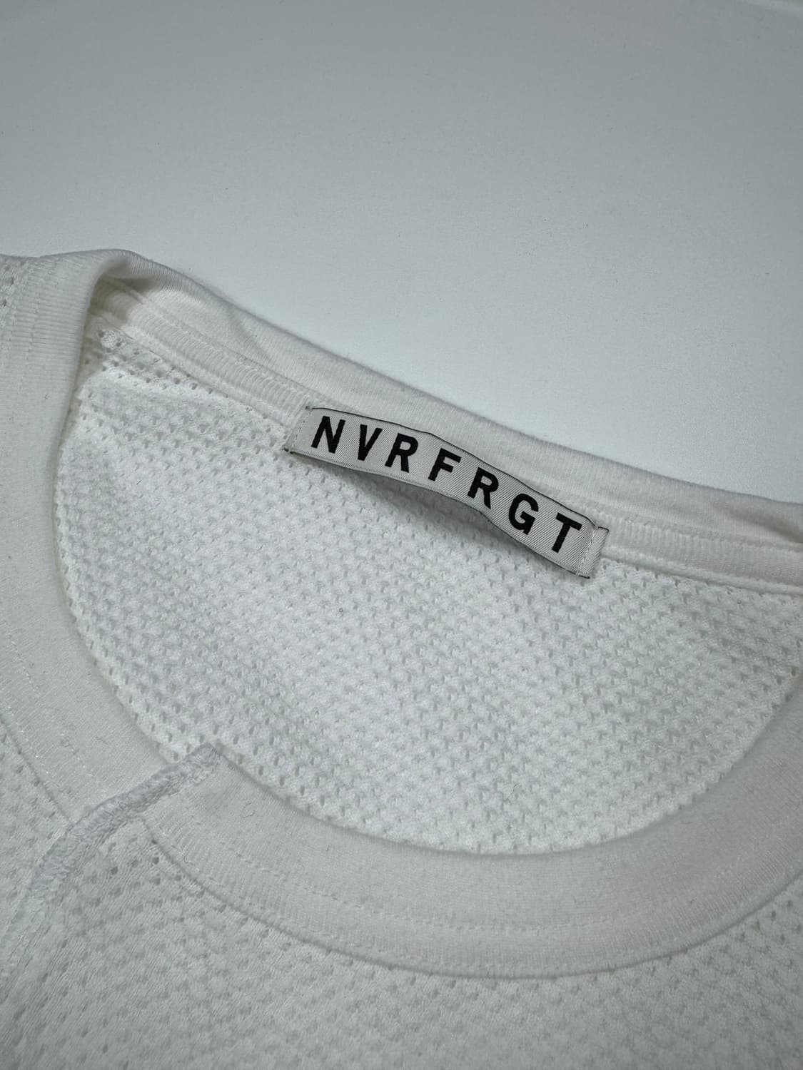 네버포겟 매쉬 레이어드 롱슬리브 상품이미지3