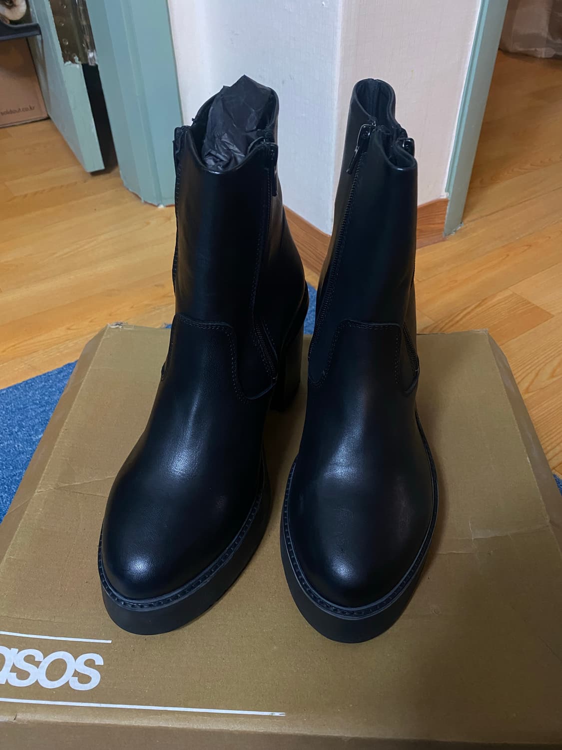 ASOS 청키 하이힐 부츠 상품이미지2