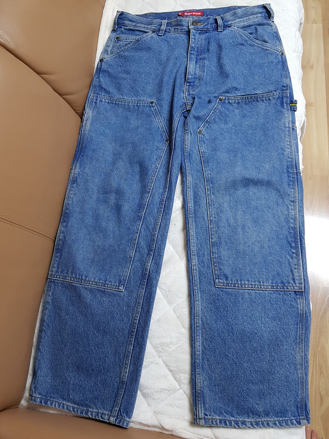 슈프림 더블니 데님 팬츠 진 워시드 인디고 24SS 상품이미지1