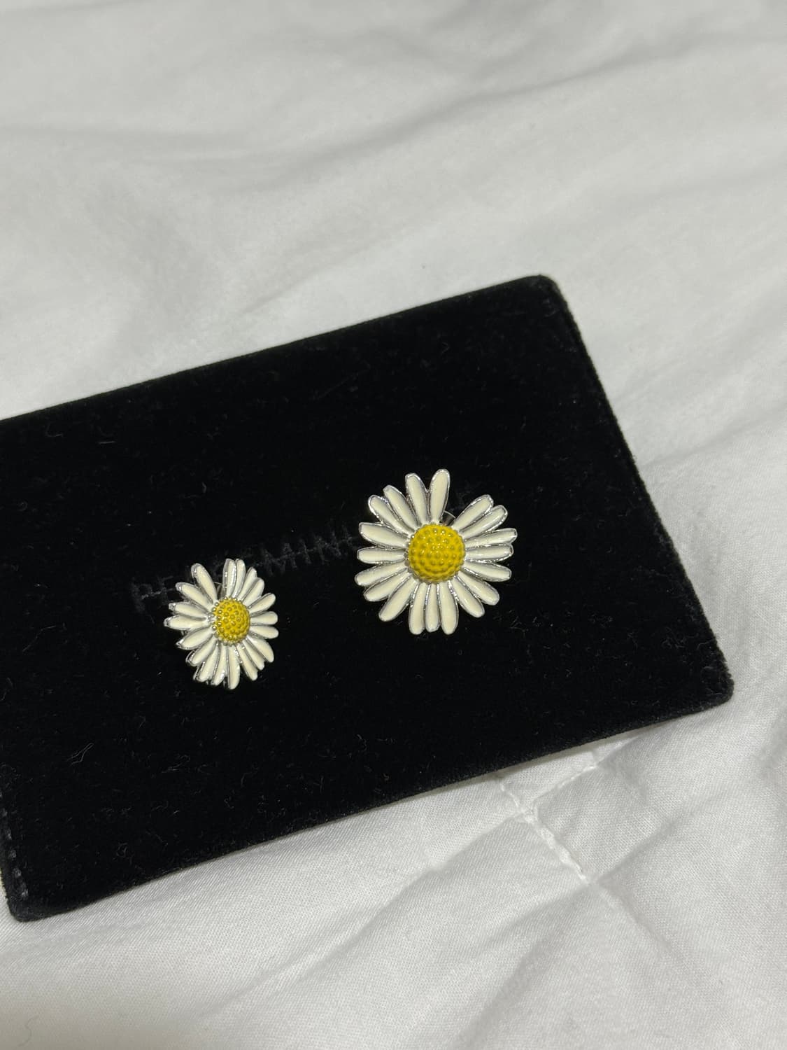 피스마이너스원 데이지 핀 뱃지 브로치  상품이미지2