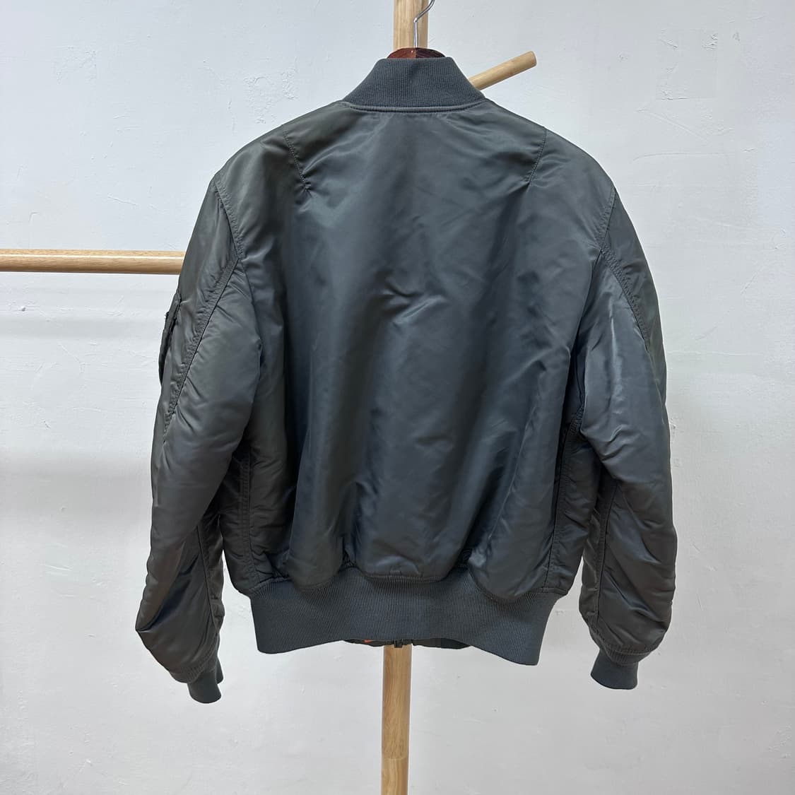 알파인더스트리 MA-1 마원 항공점퍼 M사이즈 상품이미지4