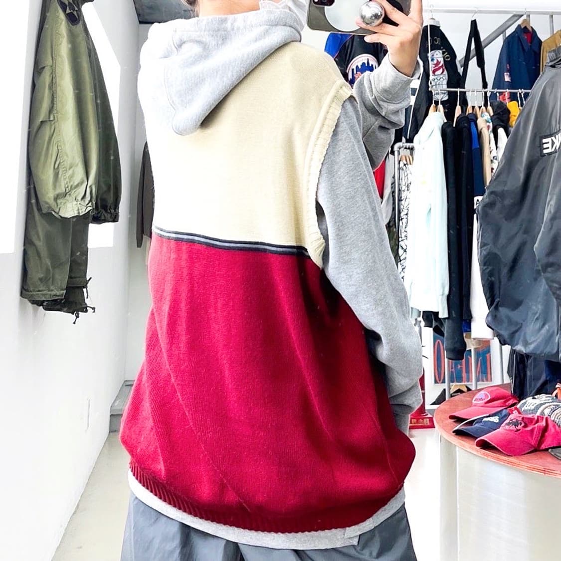 아비렉스 스펠아웃 오버사이즈 투톤 아크릴 니트 베스트 상품이미지2