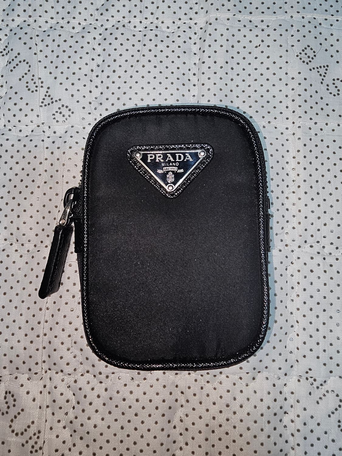 프라다 블랙 보조 파우치 상품이미지1