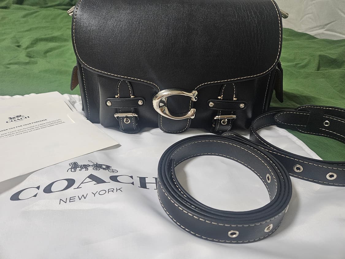 (새상품) 코치 웨스턴 태비 26 상품이미지1