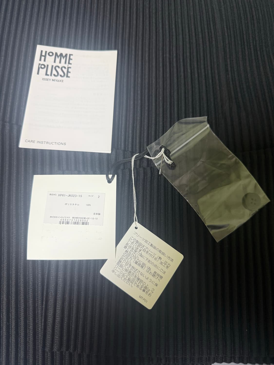 옴므플리세 헨리넥티셔츠 블랙 2사이즈 상품이미지3