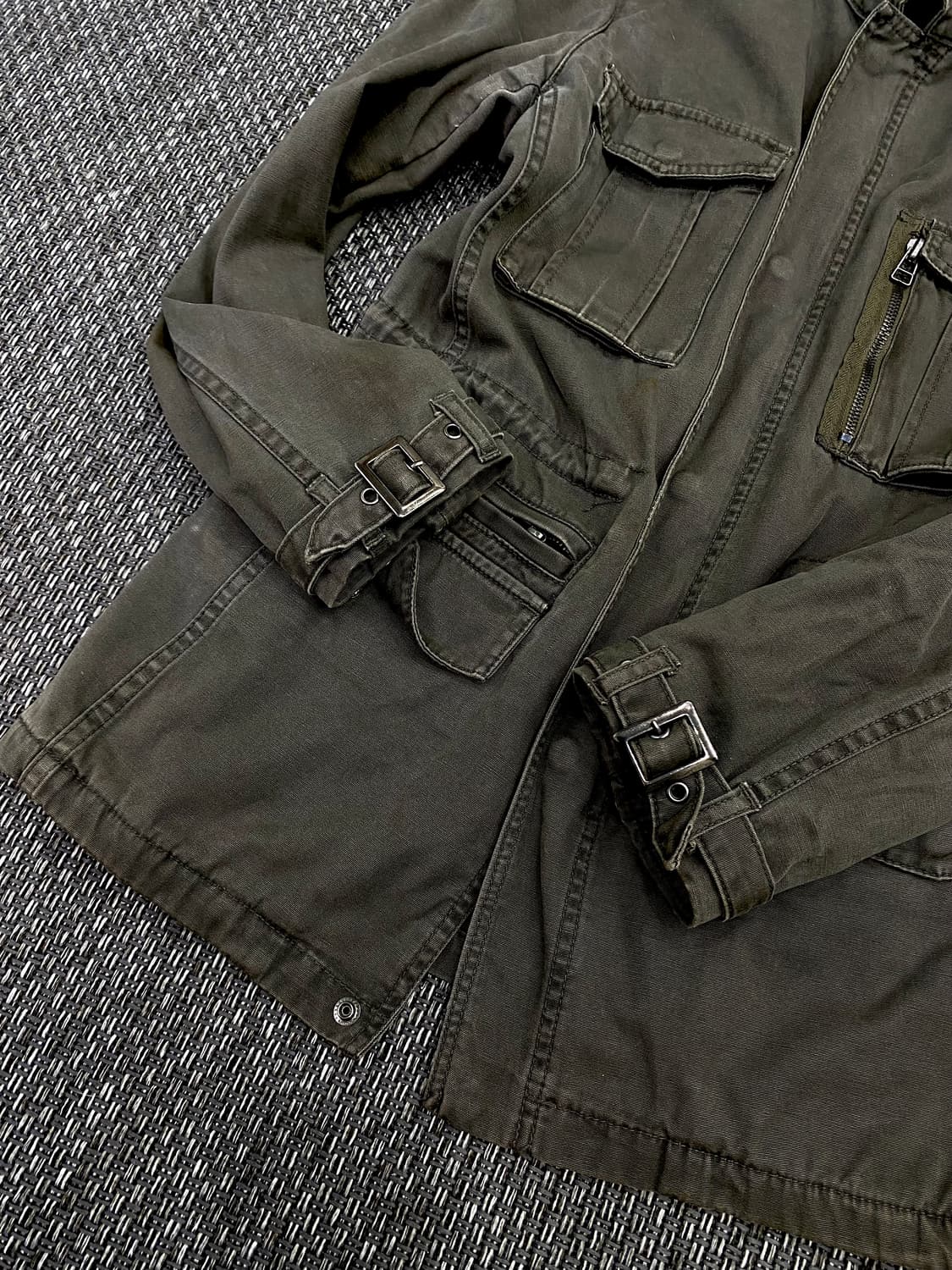 [Roushatee] Y2K Grunge Mood Buckle Jacke 상품이미지4