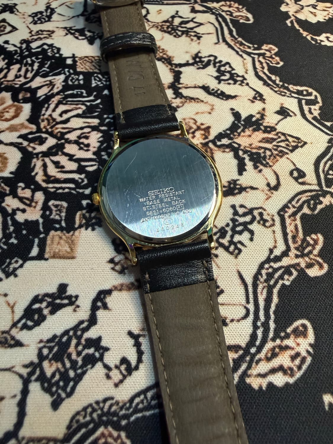 SEIKO 빈티지 쿼츠 시계 상품이미지3