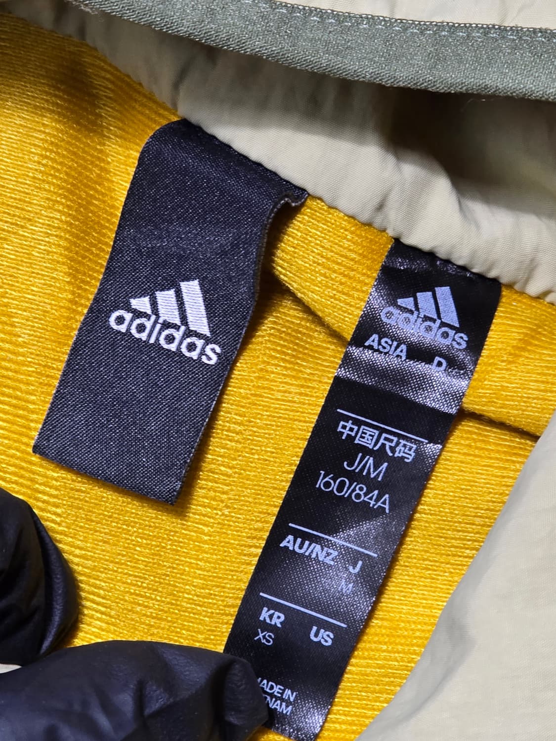 아디다스 뽀글이 버튼 바람막이 후드 자켓 옐로우 상품이미지4