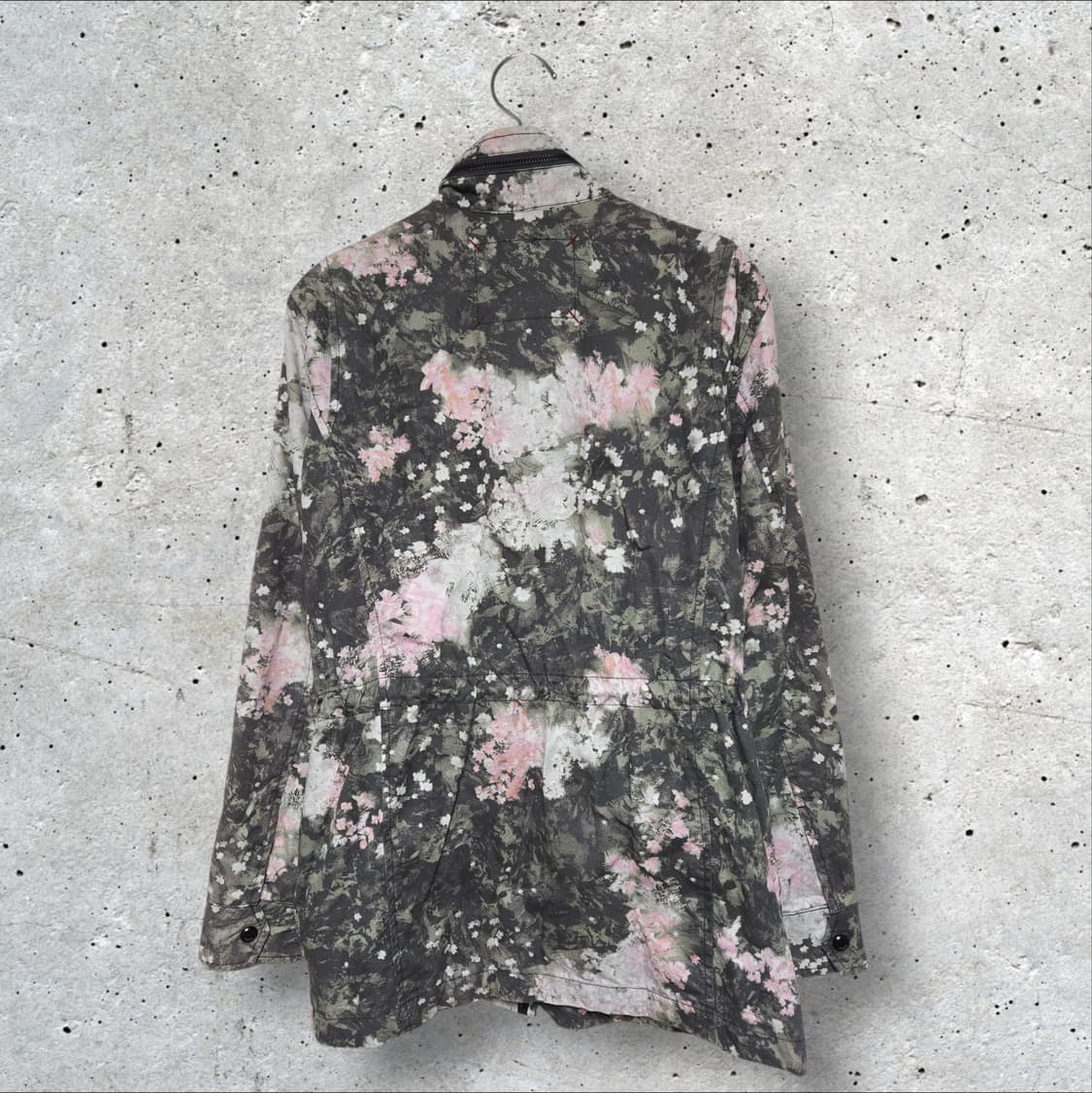 게스 체리블라썸 플라워 야상 자켓 (85/XS) 상품이미지9