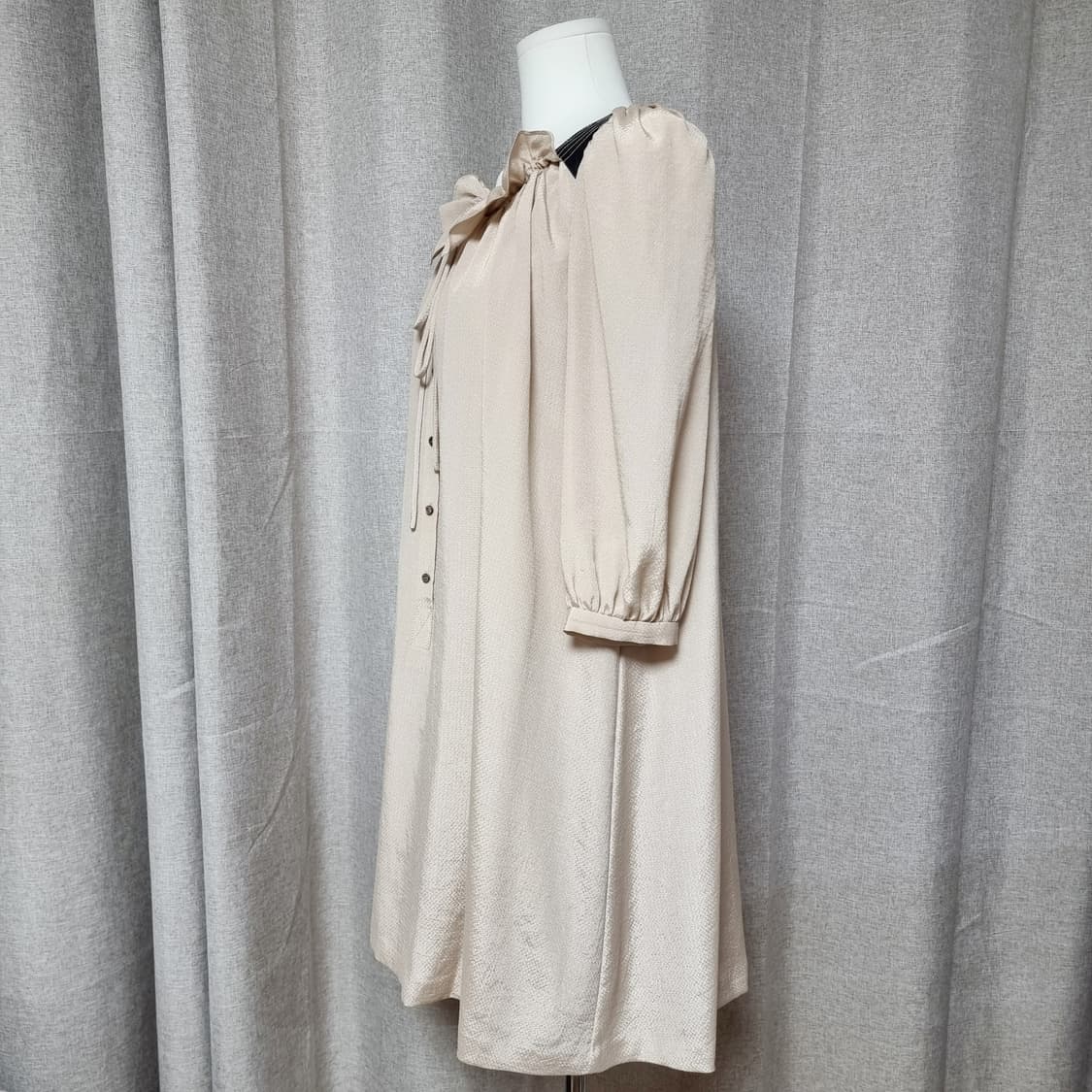 마쥬 maje 프릴카라 원피스 (55) 상태최상 상품이미지2