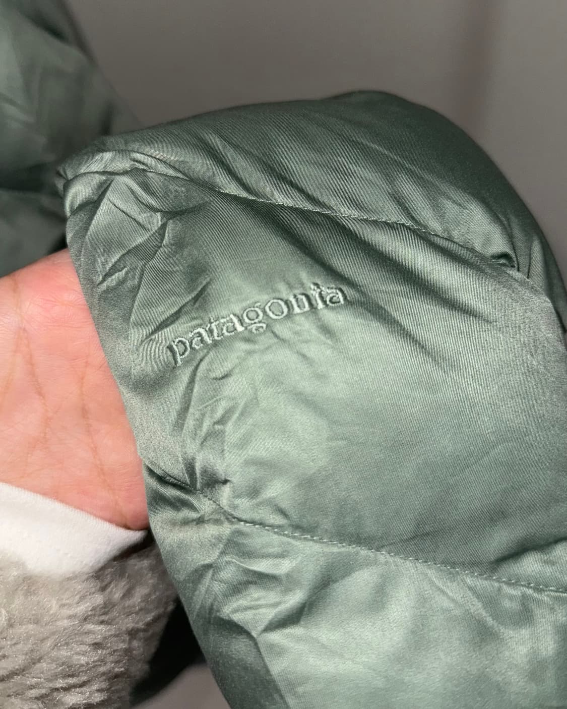 Patagonia 경량 패딩 상품이미지7