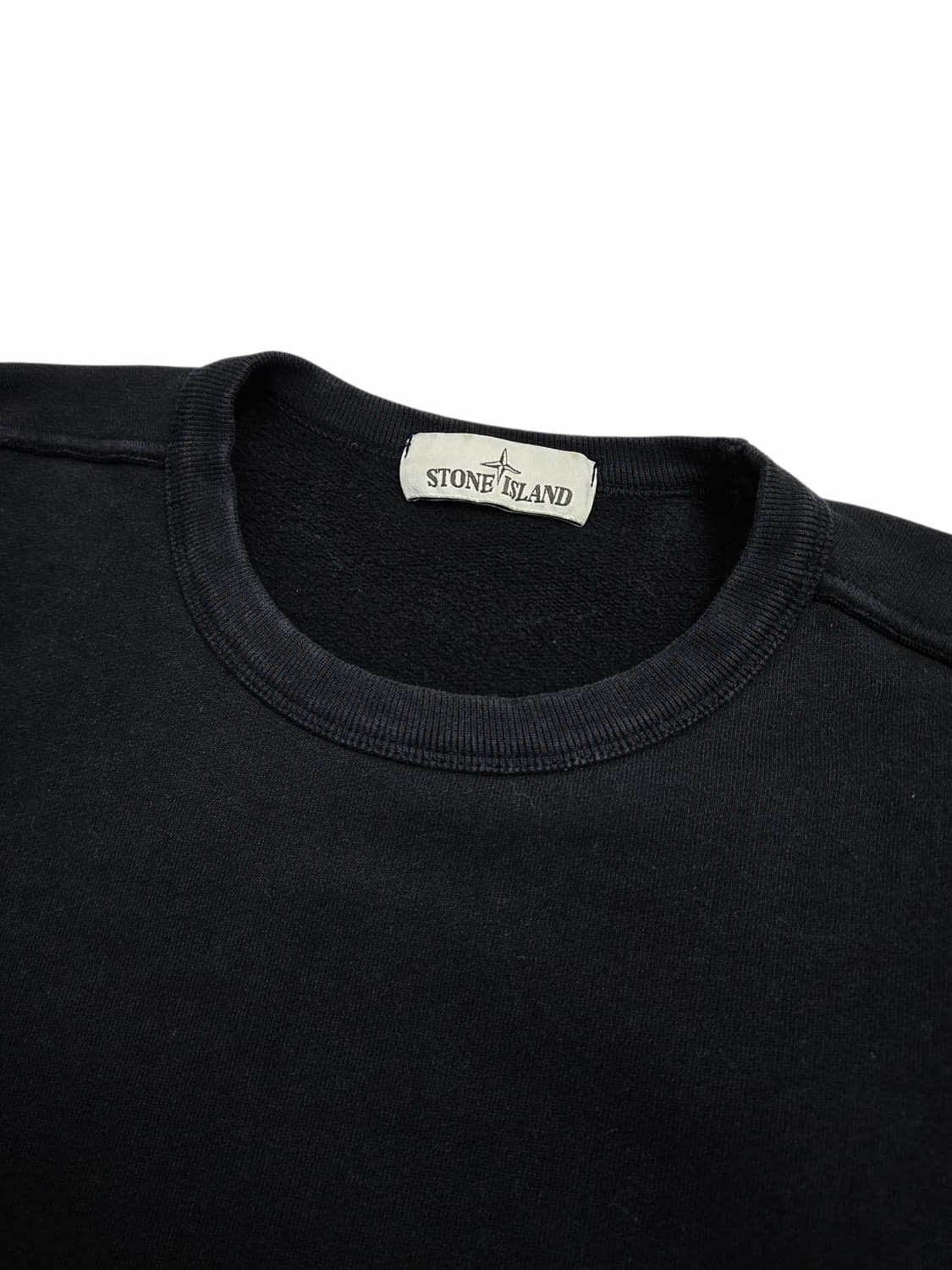 스톤아일랜드 와펜 기모 맨투맨 블랙 상품이미지5