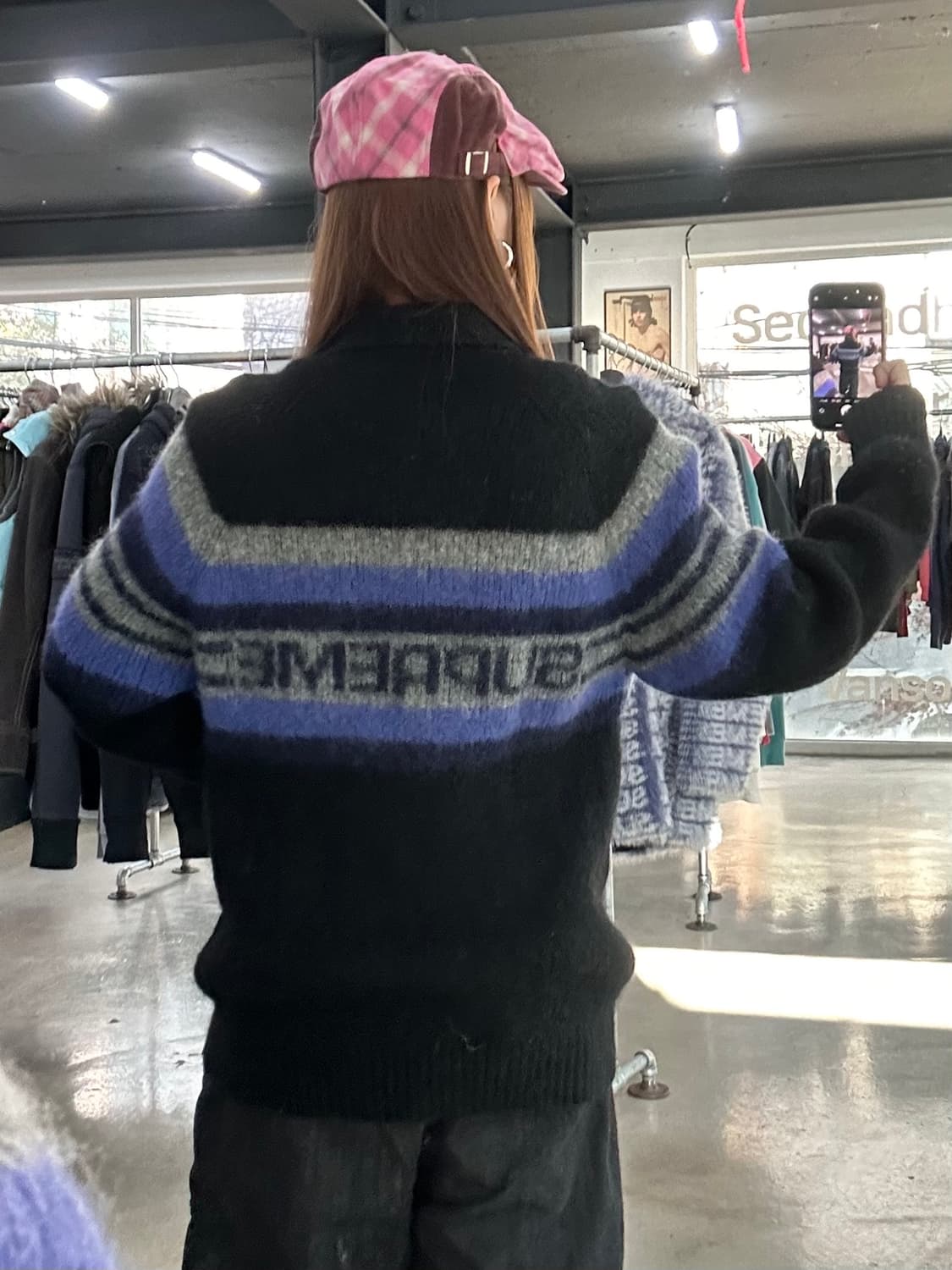 슈프림 19FW 브러쉬드 백로고 울 스웨터 집업 상품이미지1