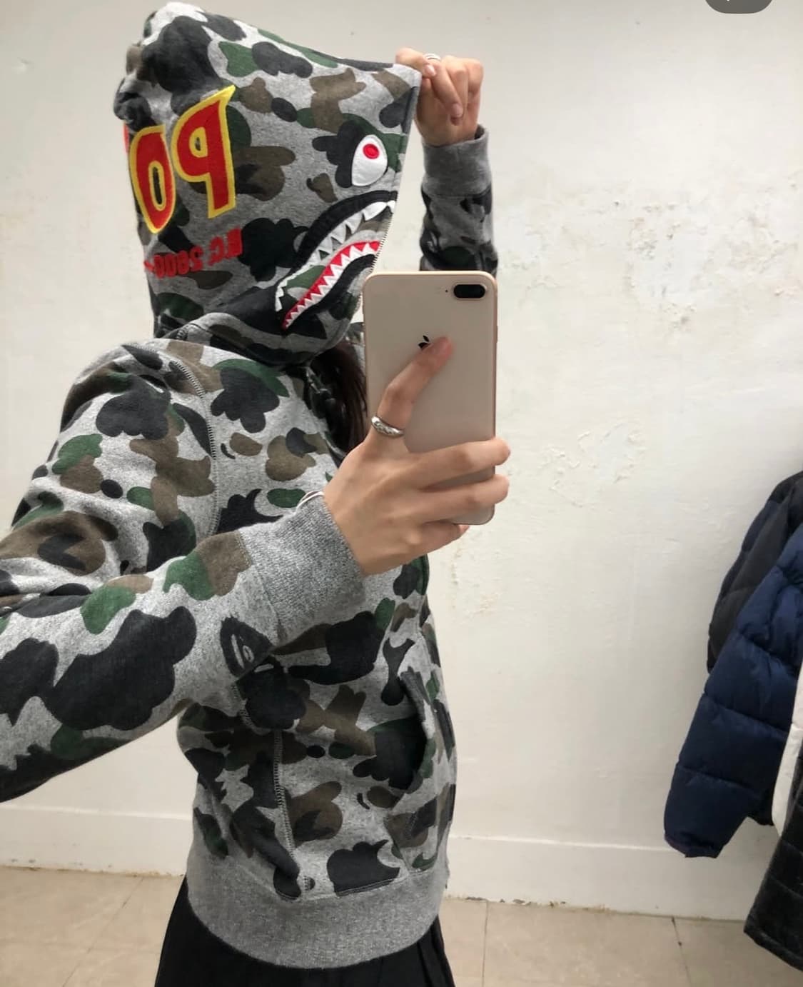 딱붙핏!!—베이프 PONR 샤크 후드 상품이미지1