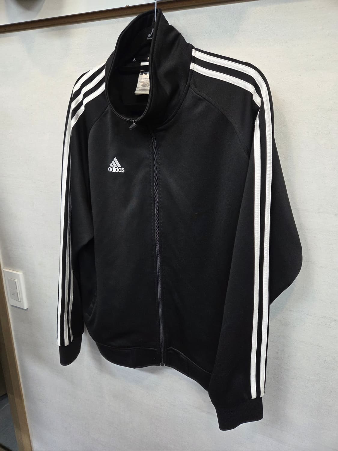 아디다스 대장급 트랙탑 져지 검흰 105 상품이미지5