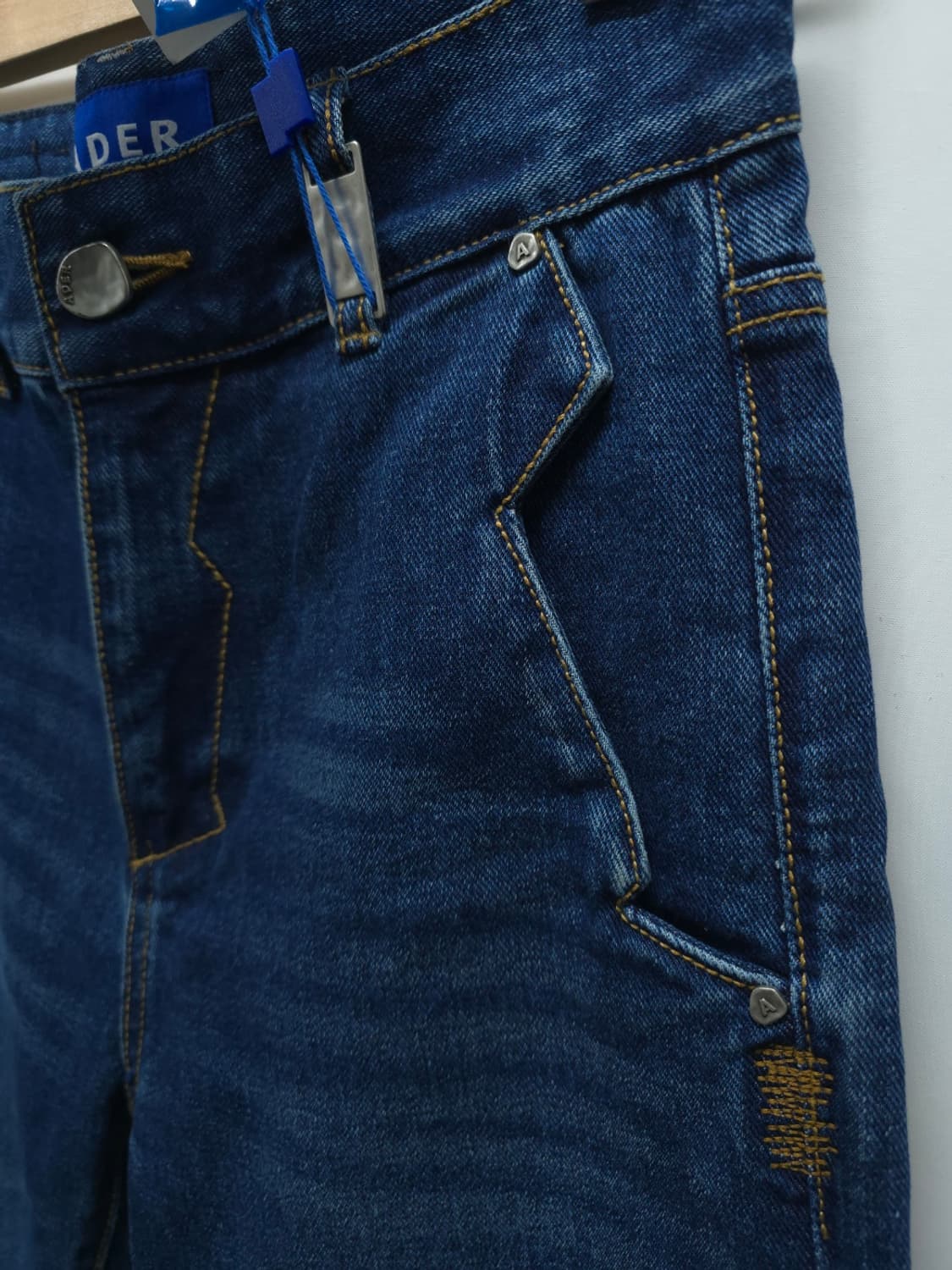 (새상품) 아더에러 여성 톤 패치 진 (블루/26~27) 상품이미지6