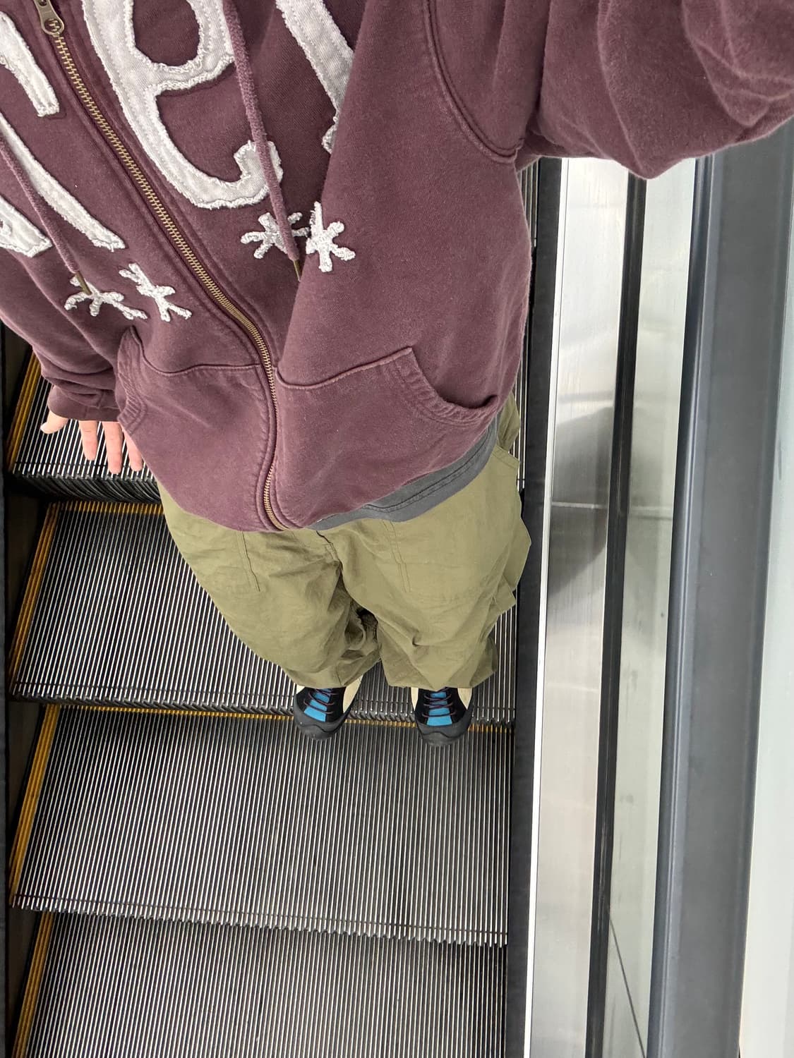 더콜디스모먼트 후드집업 m 상품이미지1