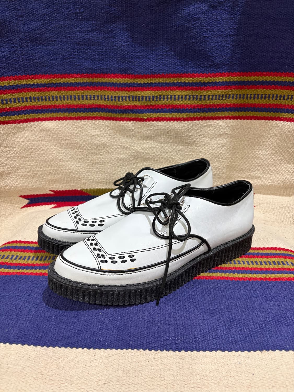 훕데두 EE signature stitch clipper derby 상품이미지1