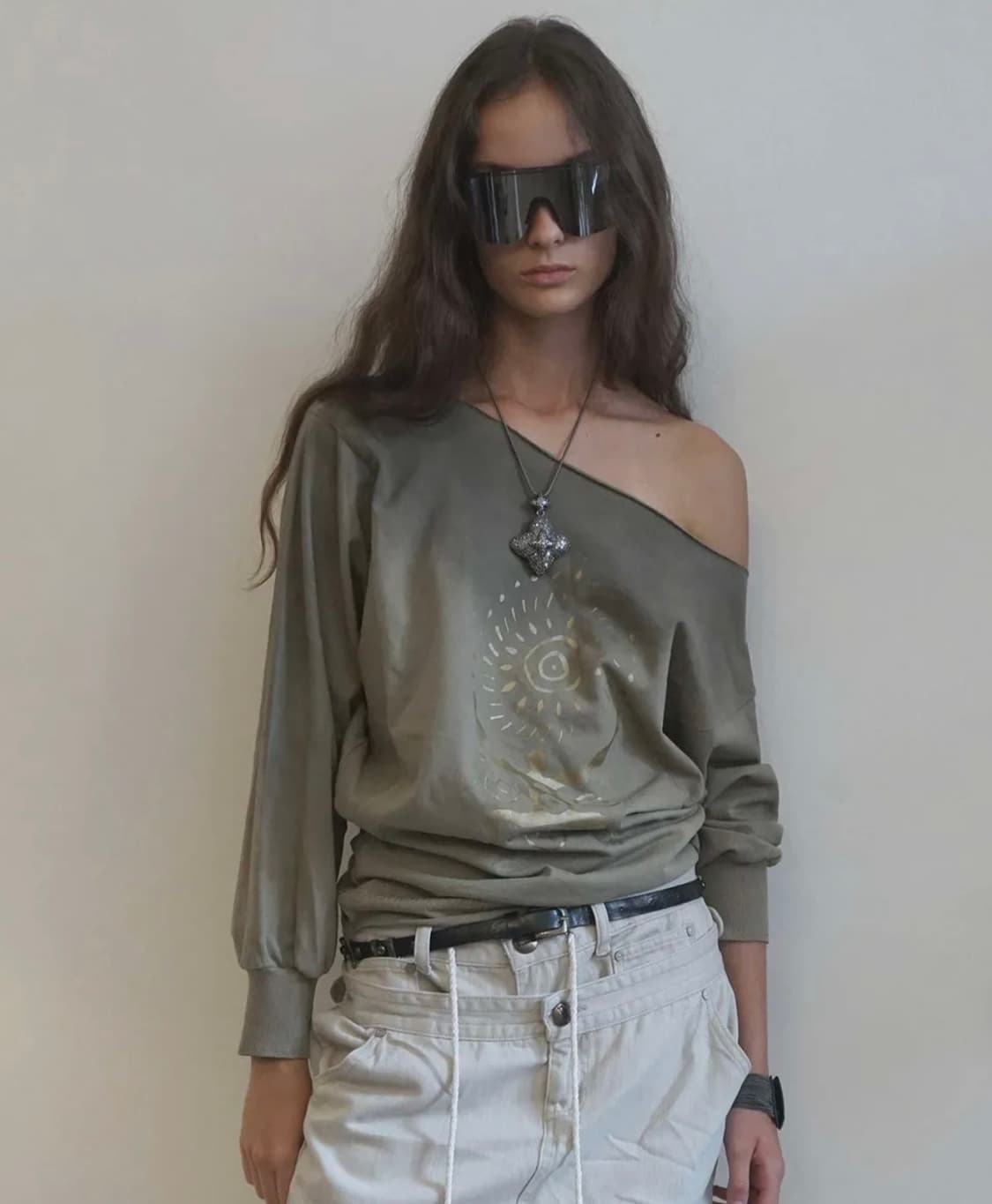 스컬프터 보호 워시드 오프숄더티 카키 상품이미지1