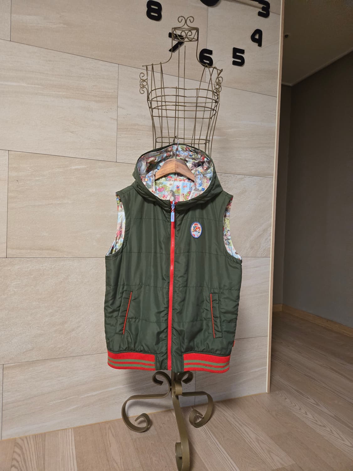 [m] 오일릴리 양면 후드 패딩 조끼 상품이미지5