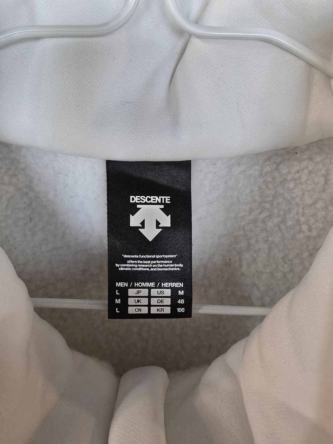 데상트 아우디 스위스 스폰서 자켓 화이트 상품이미지6