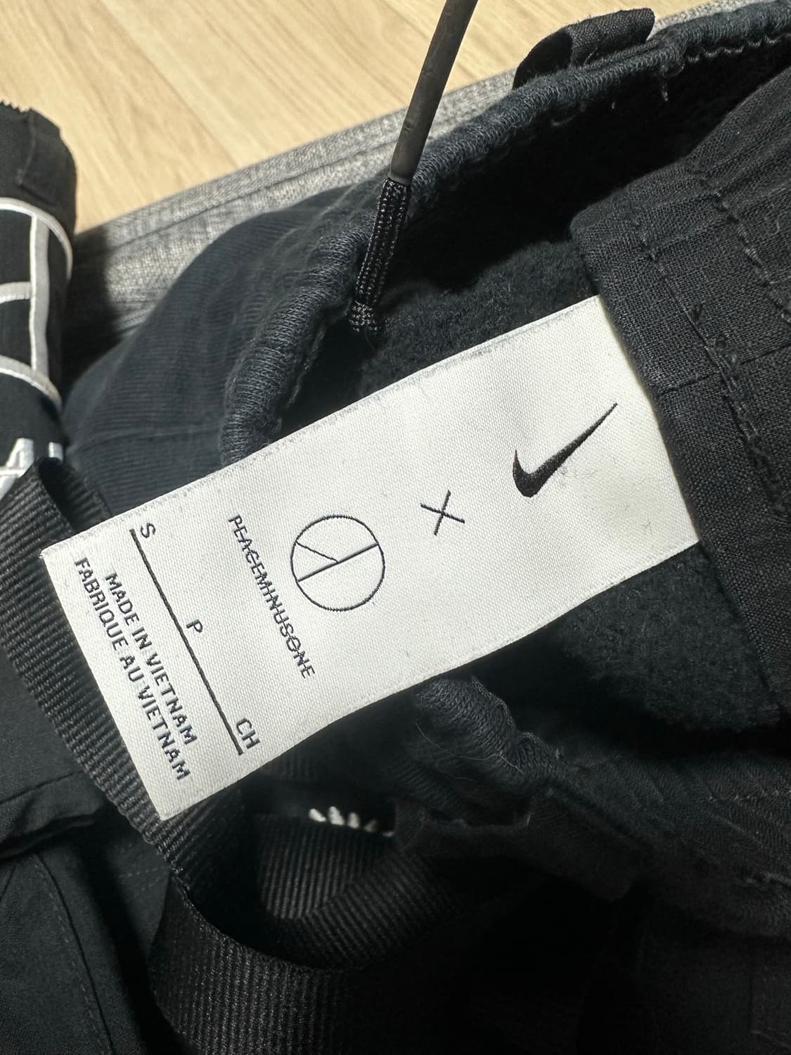 피스마이너스원 x 나이키 와이드 카고 팬츠 상품이미지3