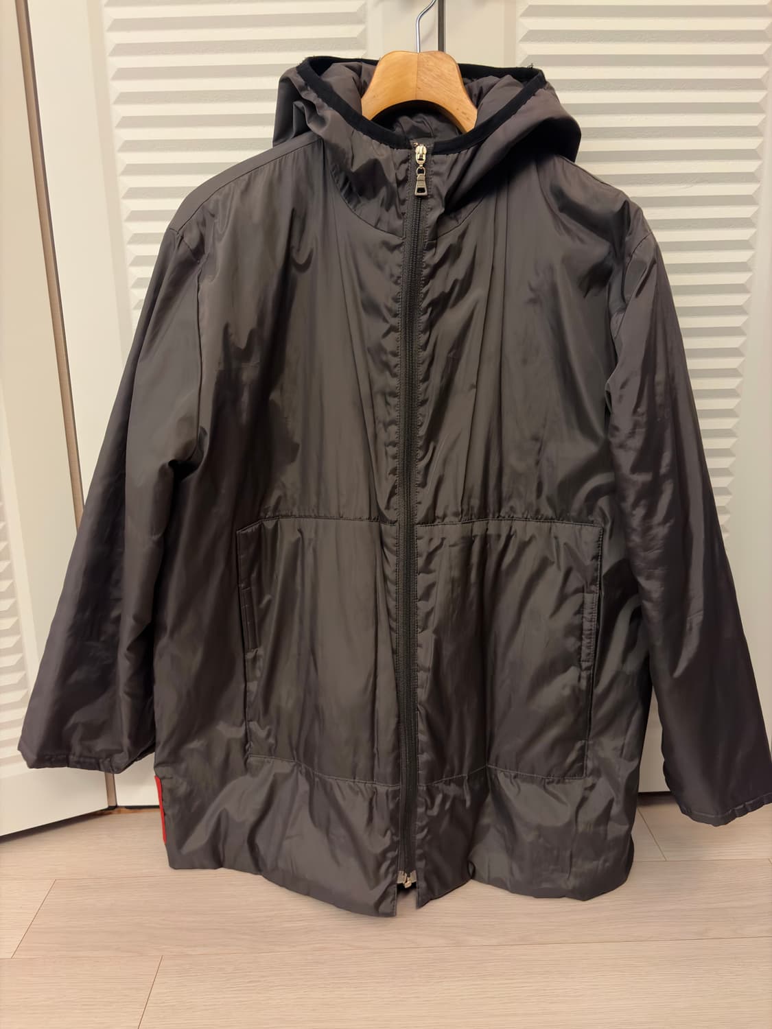 빈티지 프라다 스포츠 경량 패딩 다크올리브 상품이미지1