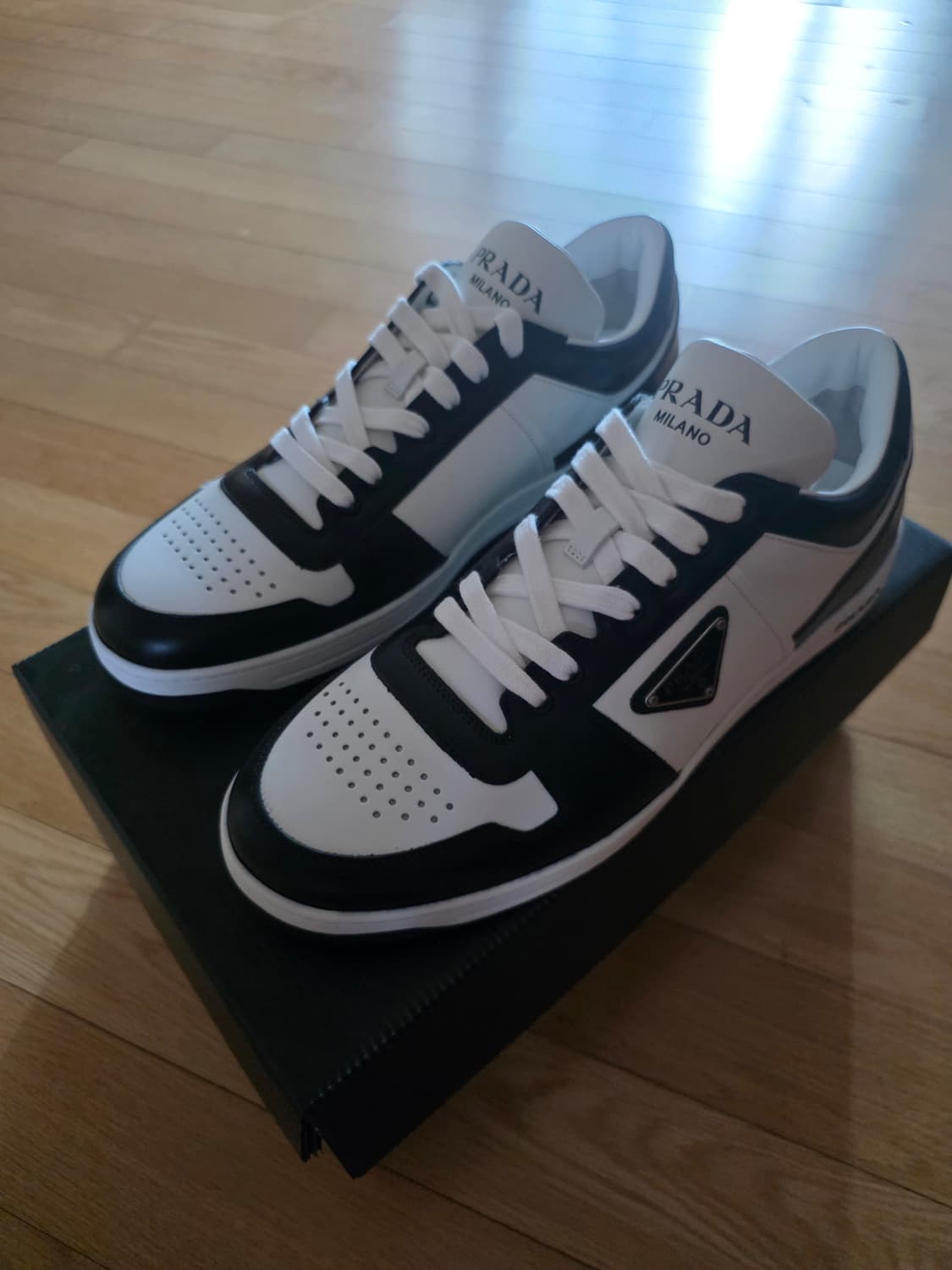 프라다 범고래 285 상품이미지1