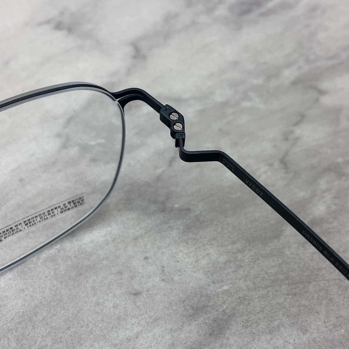 B95 바이코즈 VYCOZ 매트블랙 스퀘어 역산각 메탈테 안경 상품이미지3