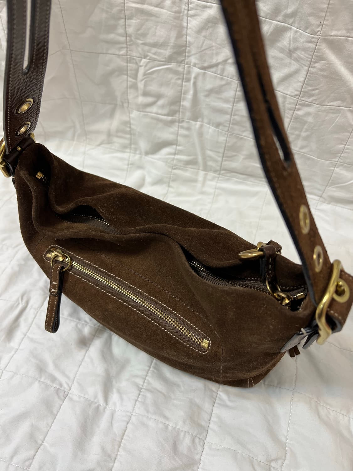 2004년 빈티지 코치 스웨이드 숄더백 상품이미지4