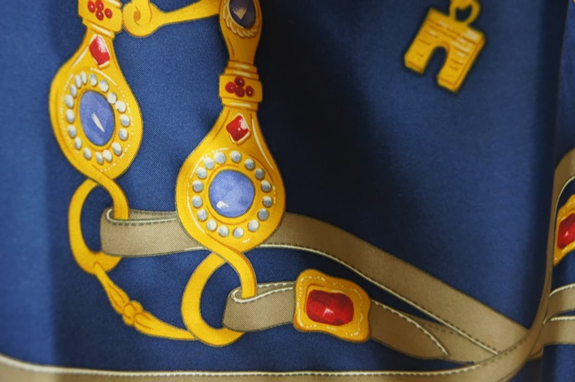 CELINE 정품 골드 옐로 실크 스카프 상품이미지9