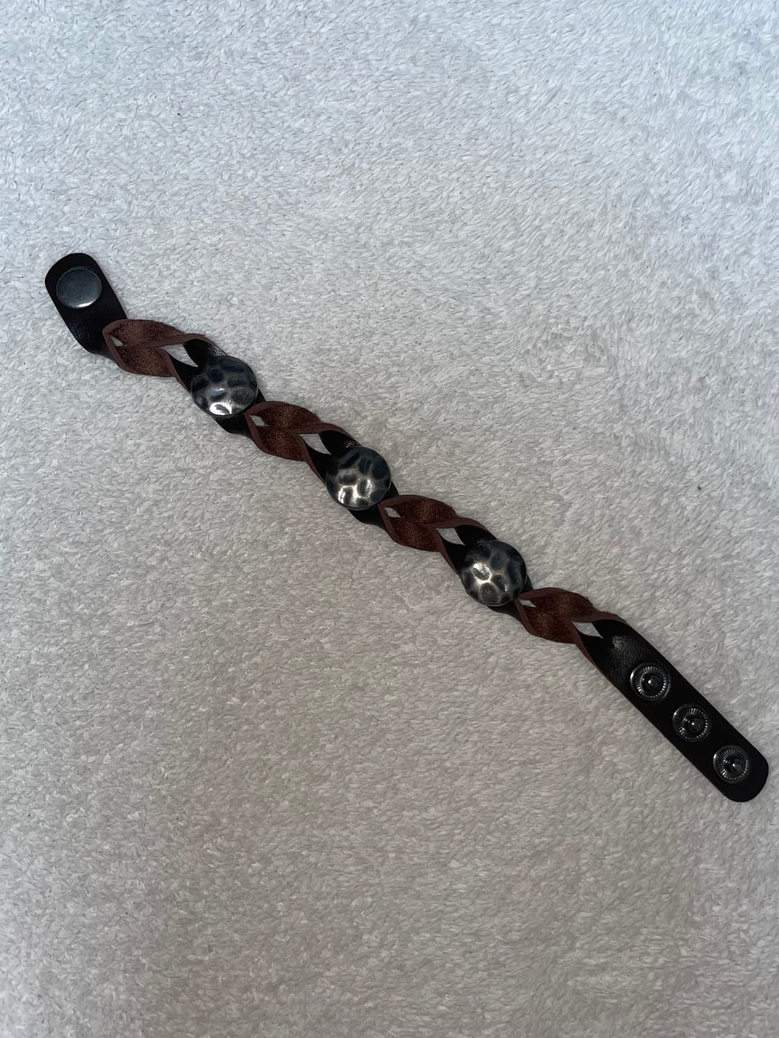 brown stud leather bracelet 브라운 스터드 팔찌 상품이미지2