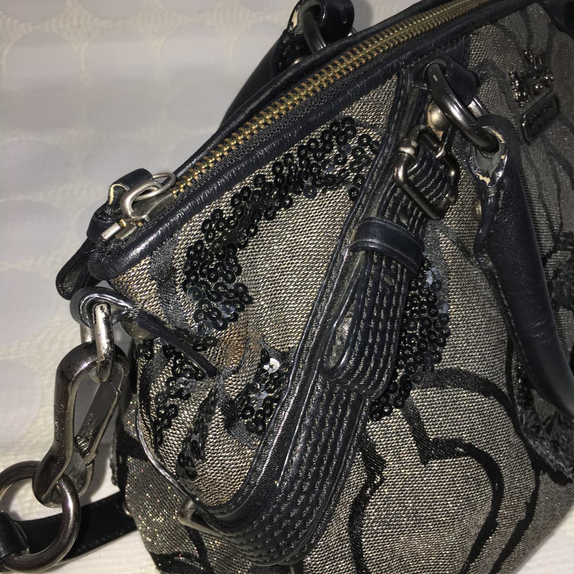 Coach스팽글 백 상품이미지5