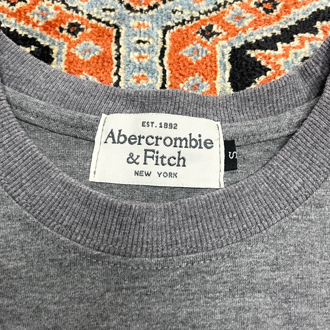 아베크롬비 스펠로고 그레이 긴팔 티셔츠 여성S 상품이미지3