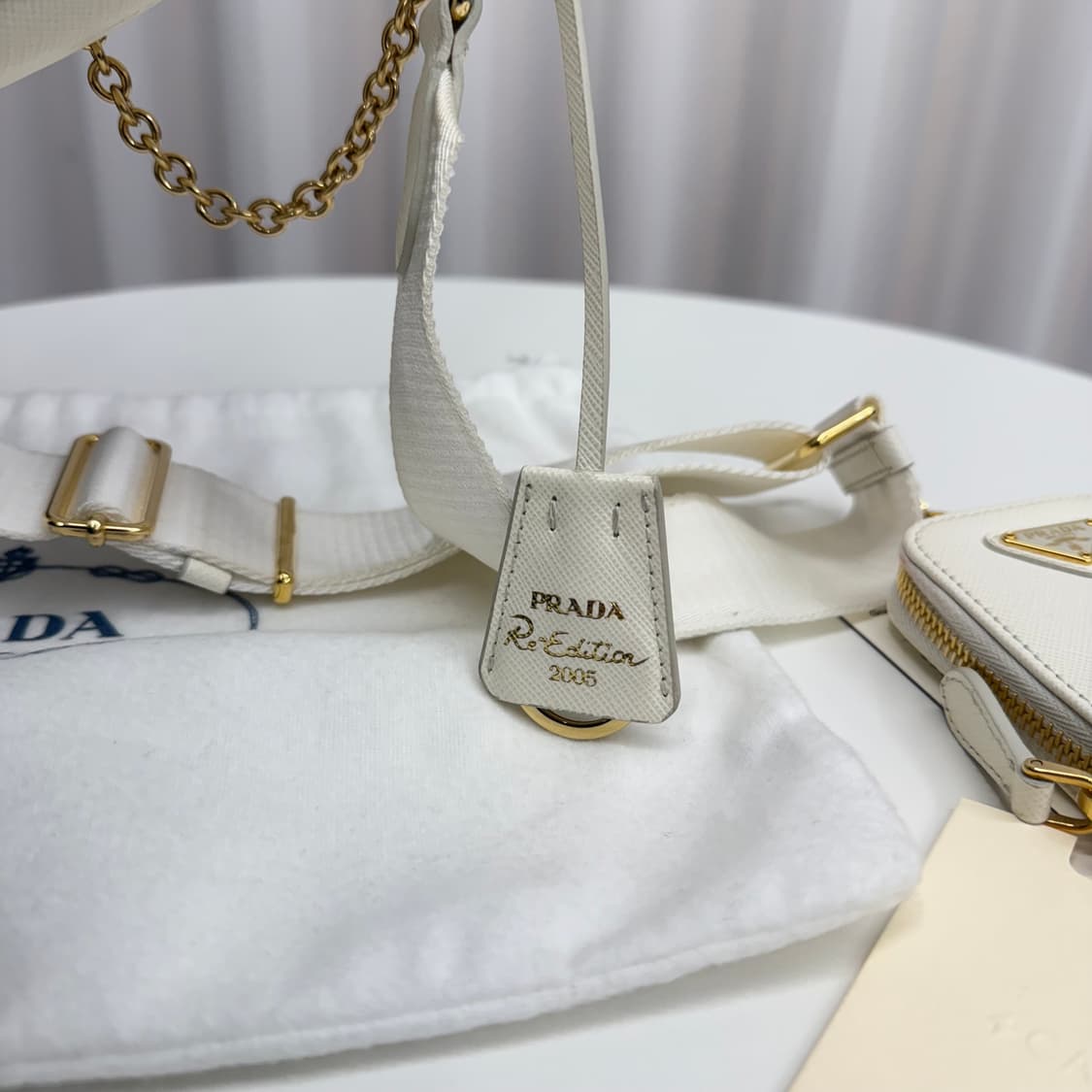 [정품] 프라다 사피아노 레더 체인 금장 크로스 호보백 상품이미지10