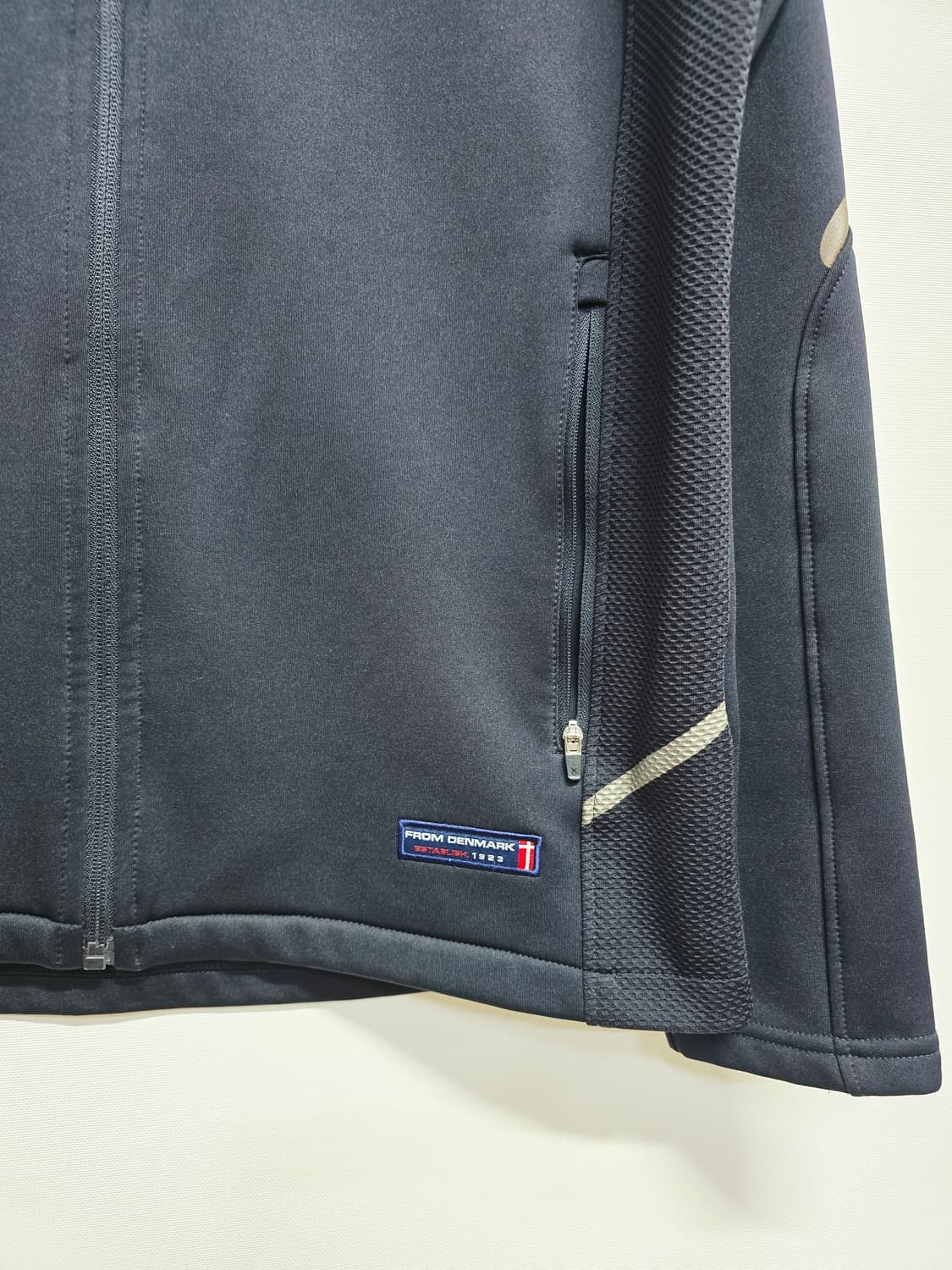 험멜 전북 현대 트레이닝 자켓 집업 네이비 상품이미지3