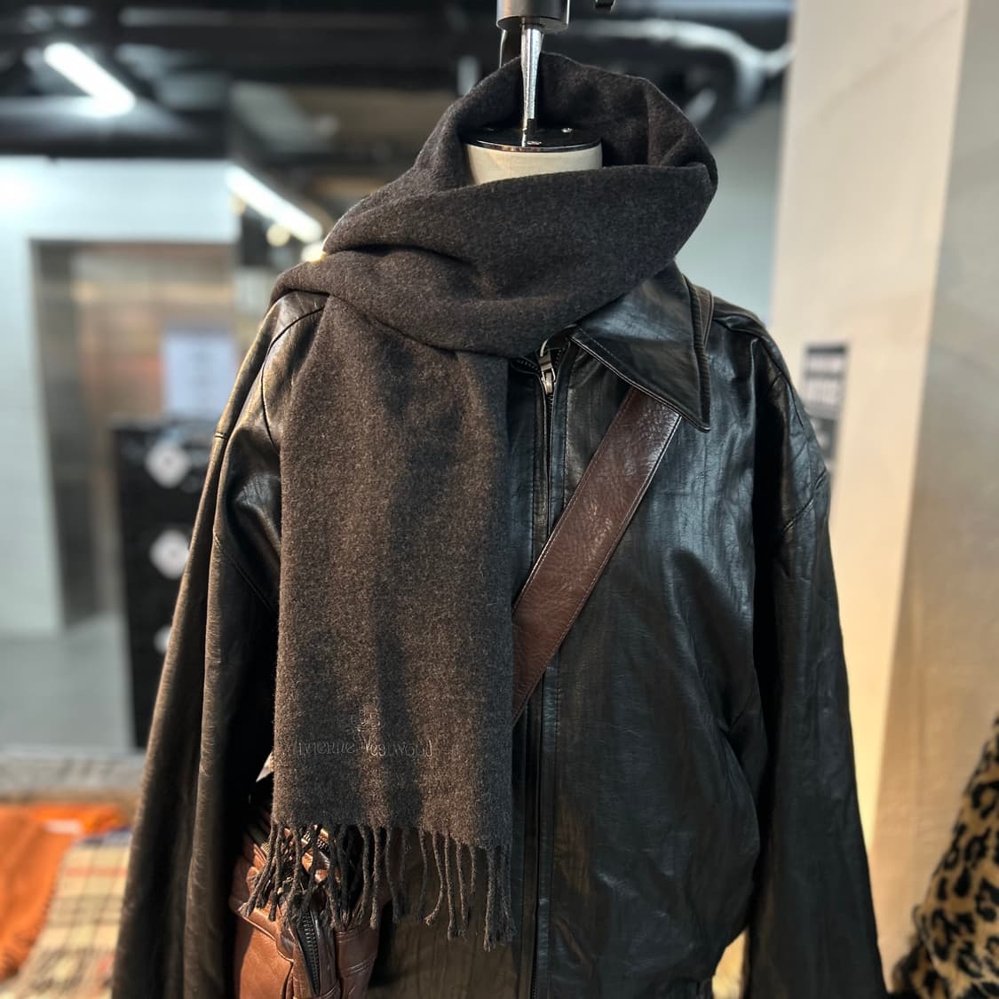 Vivienne Westwood Logo Muffler 상품이미지5