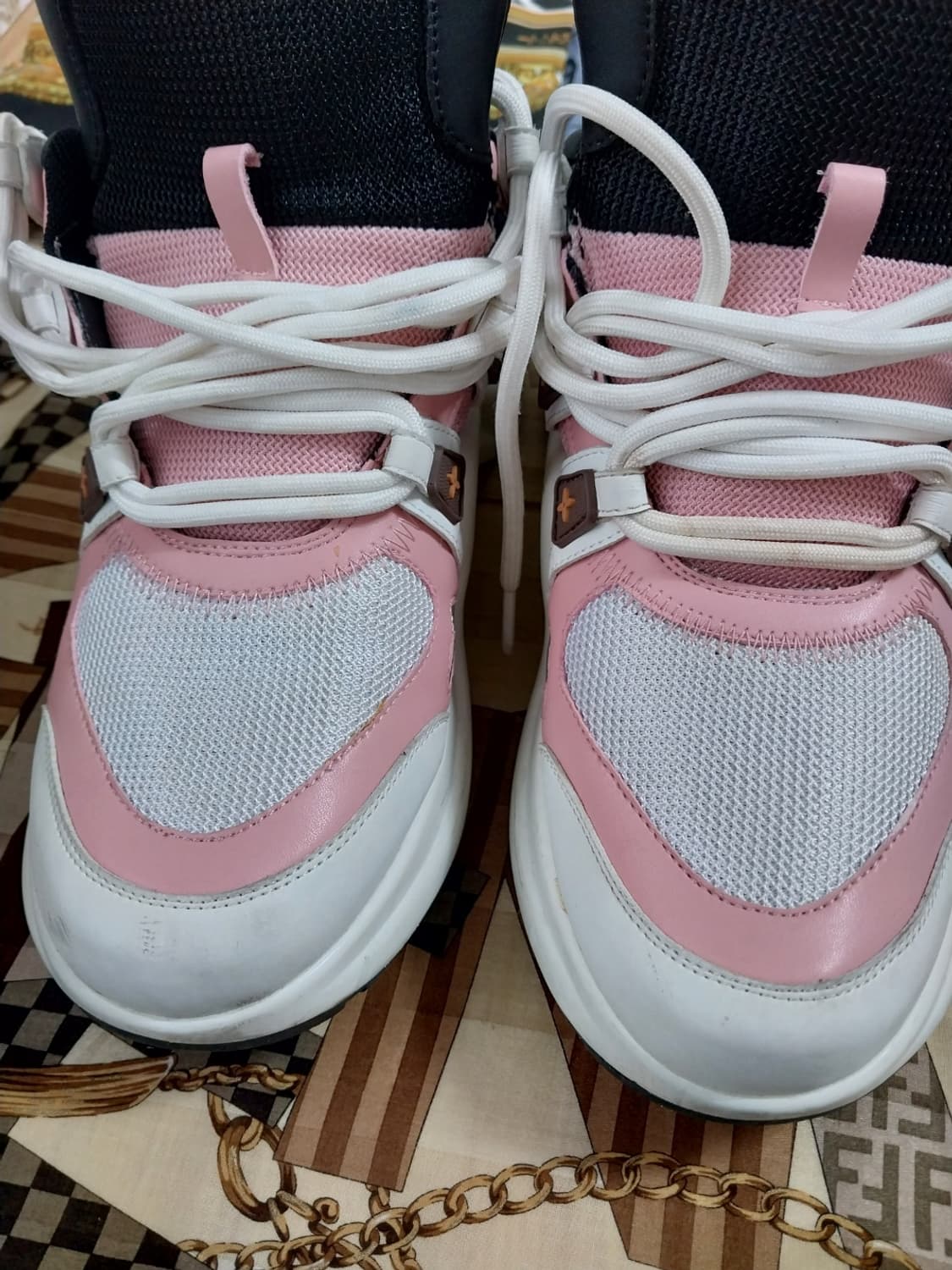 루이비통 LV 아치라이트 스니커즈41  255mm 상품이미지9