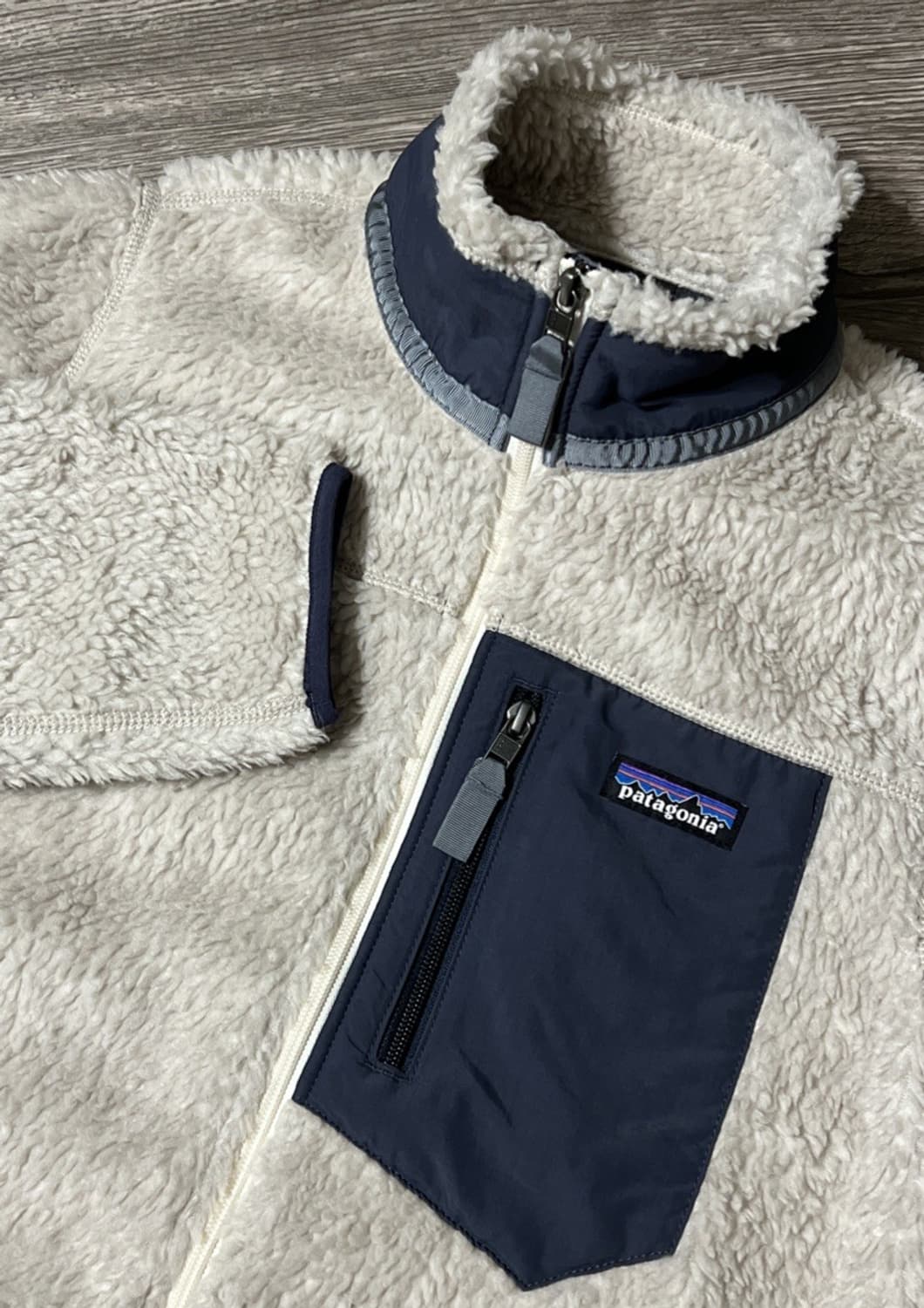 10s 파타고니아 레트로-X 아이보리/네이비 상품이미지2