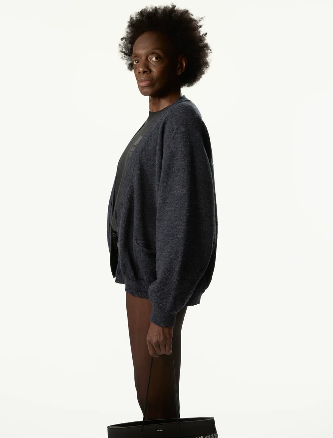 [M,L]마리아노 25fw 글램파 베이비 블루 가디건 상품이미지5