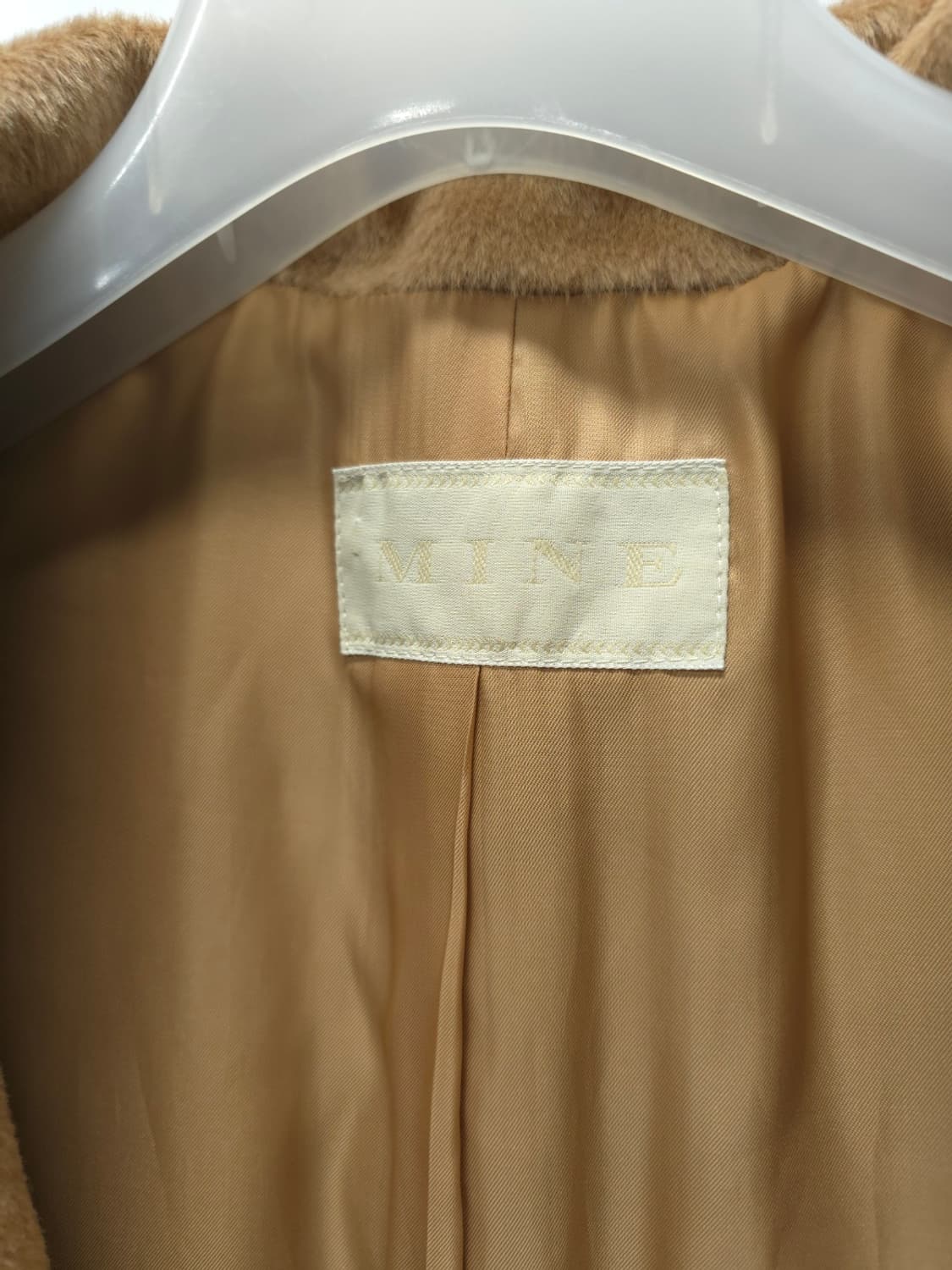 ​마인(한섬) 피아첸자 베이비 라마 울 코트 (카멜 브라운) 상품이미지7