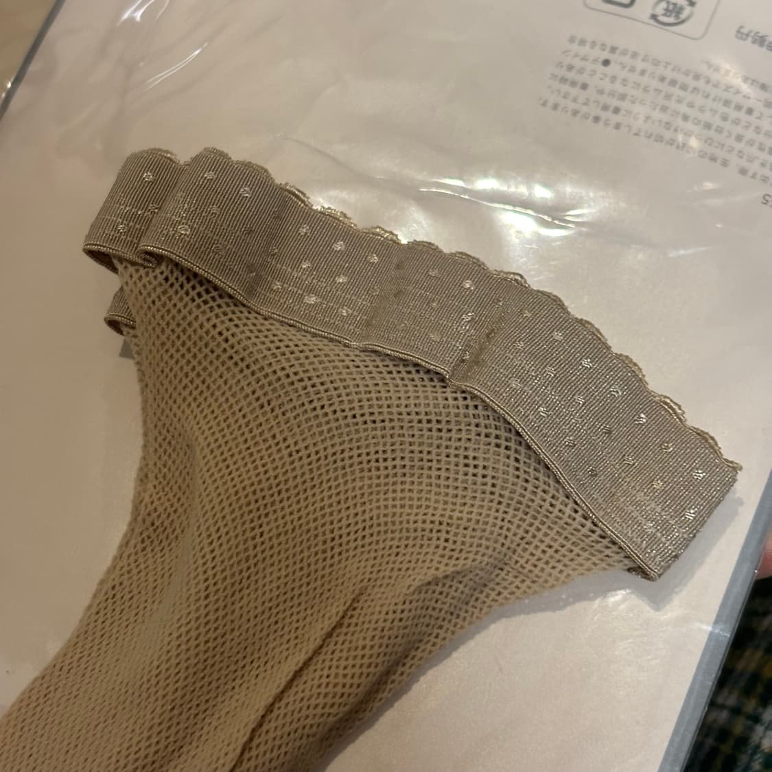 일본 이세탄백화점 베이지 망사스타킹 상품이미지4