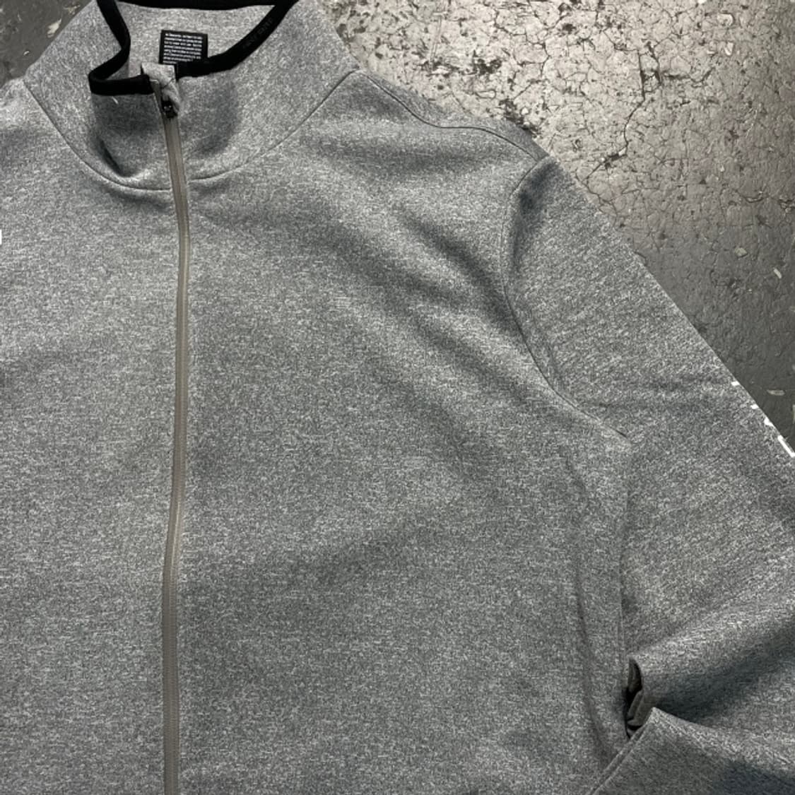 100 데상트 집업 상품이미지2