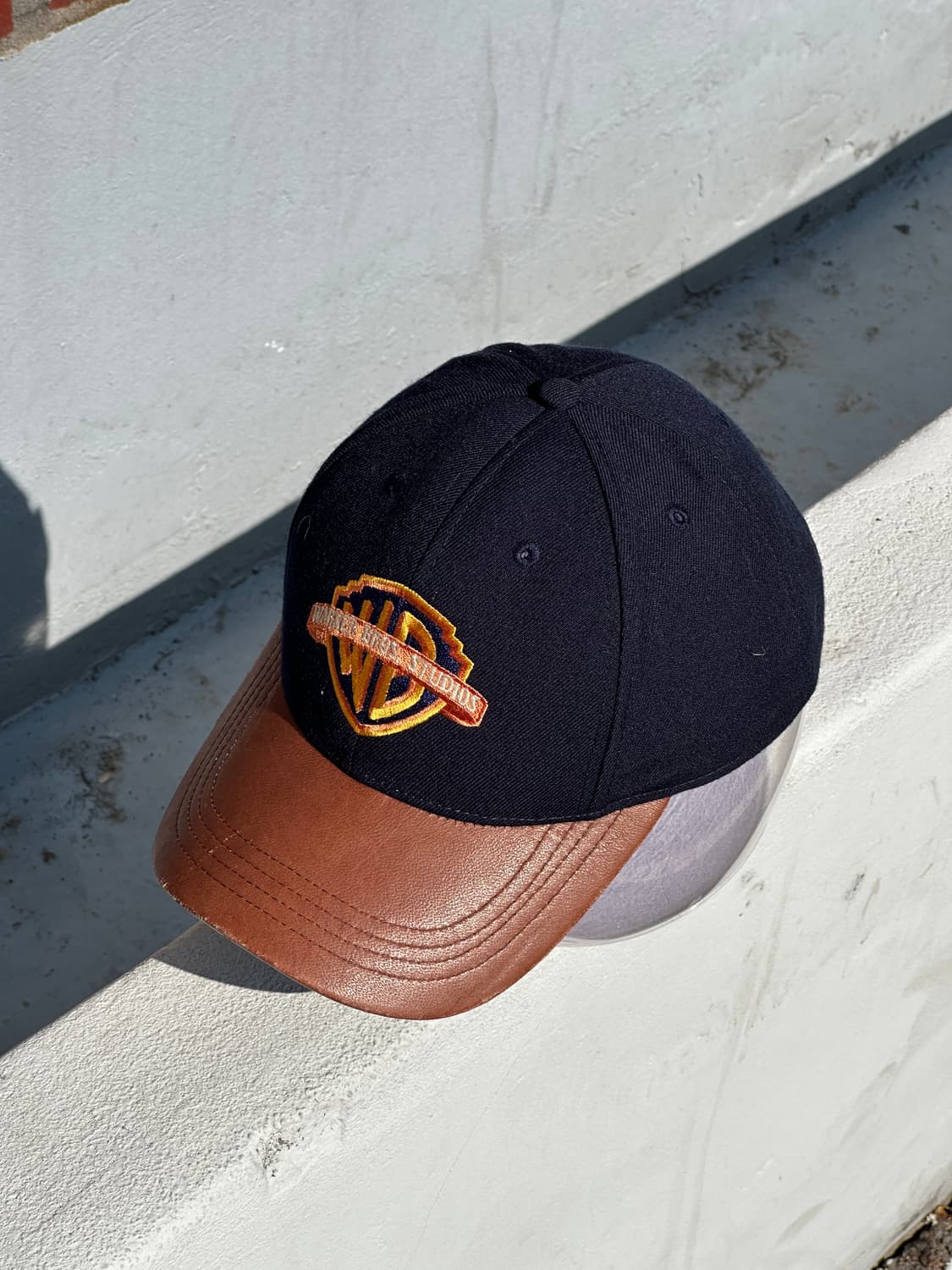 [M-L] 워너브라더스 스튜디오 네이비 가죽 볼캡 모자 상품이미지2