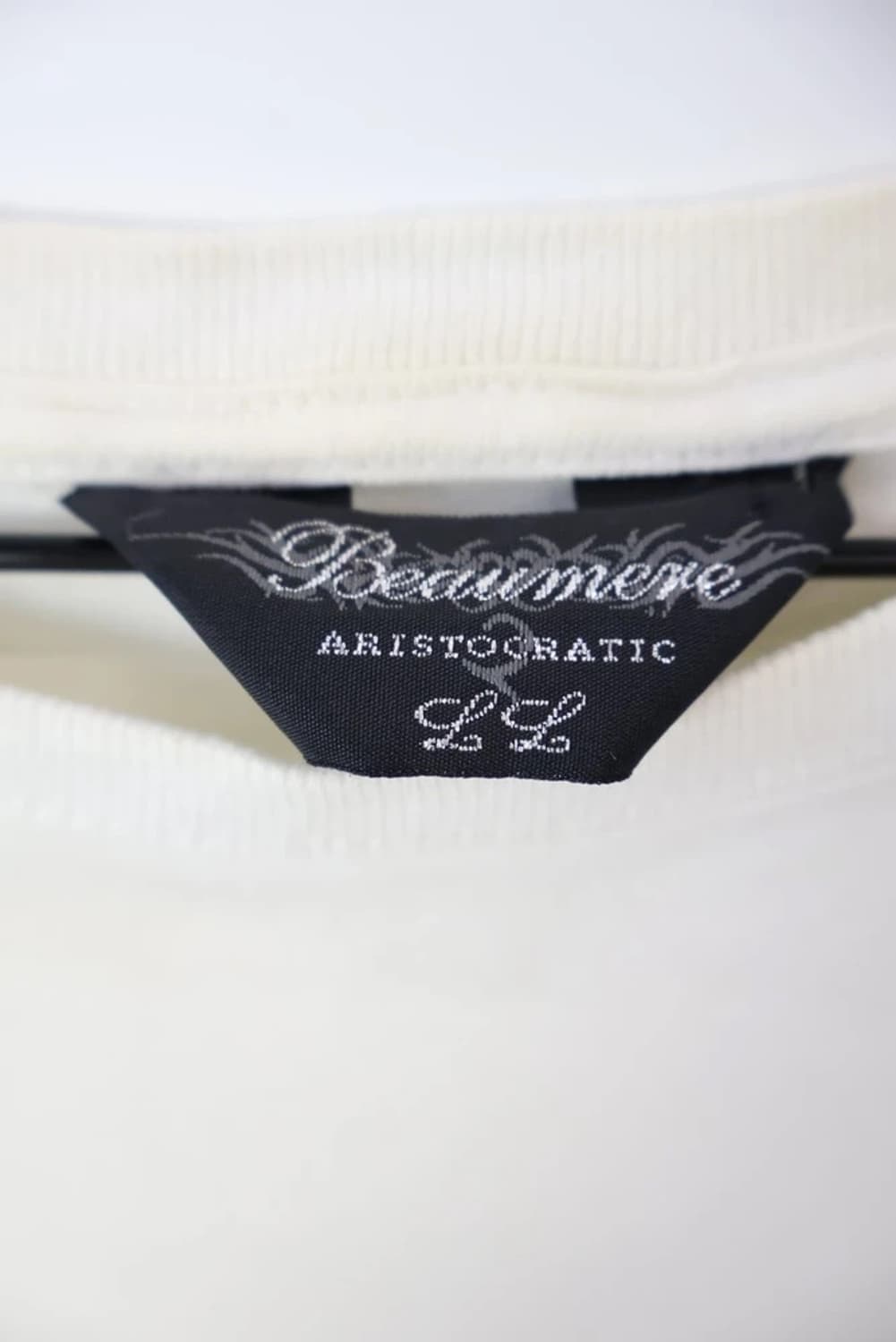 Beaumere Graphic Long Sleeve Tee 상품이미지8