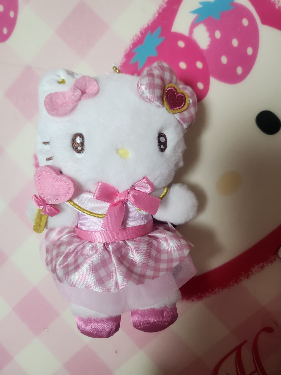 산리오 더 좋아하게 해줄게 시리즈 마스코트 인형 키링 헬로키티 상품이미지1