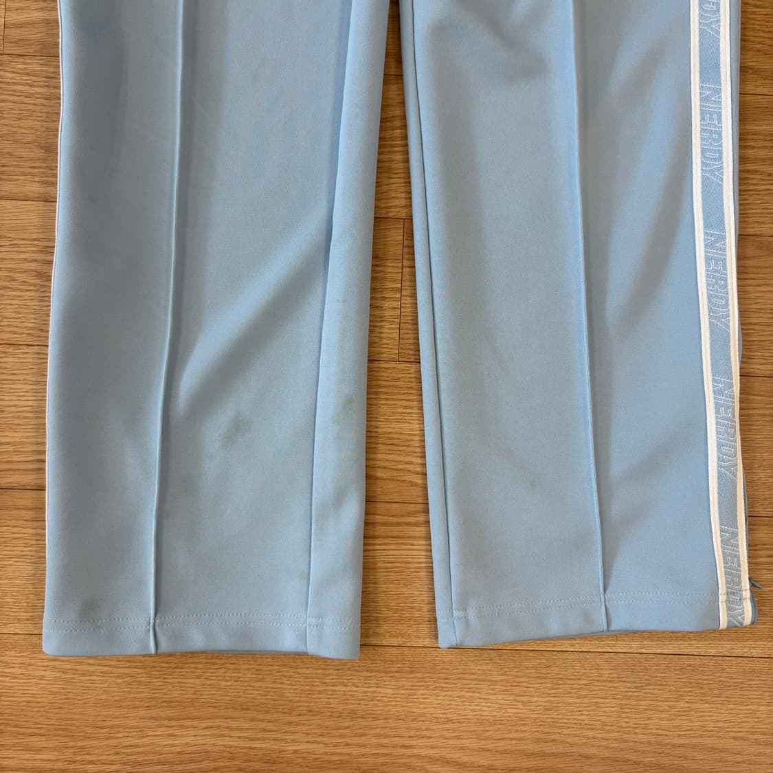 널디 NERDY 하늘색 트랙 바지 L(남녀공용) 상품이미지2