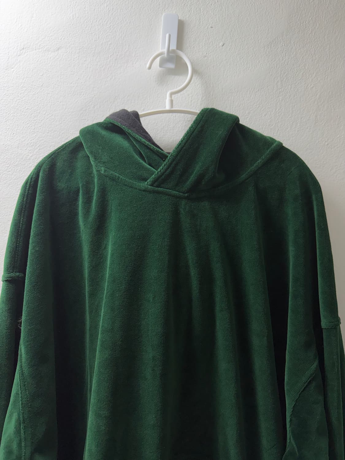 하이더아커만맛 벨벳후드티 상품이미지3