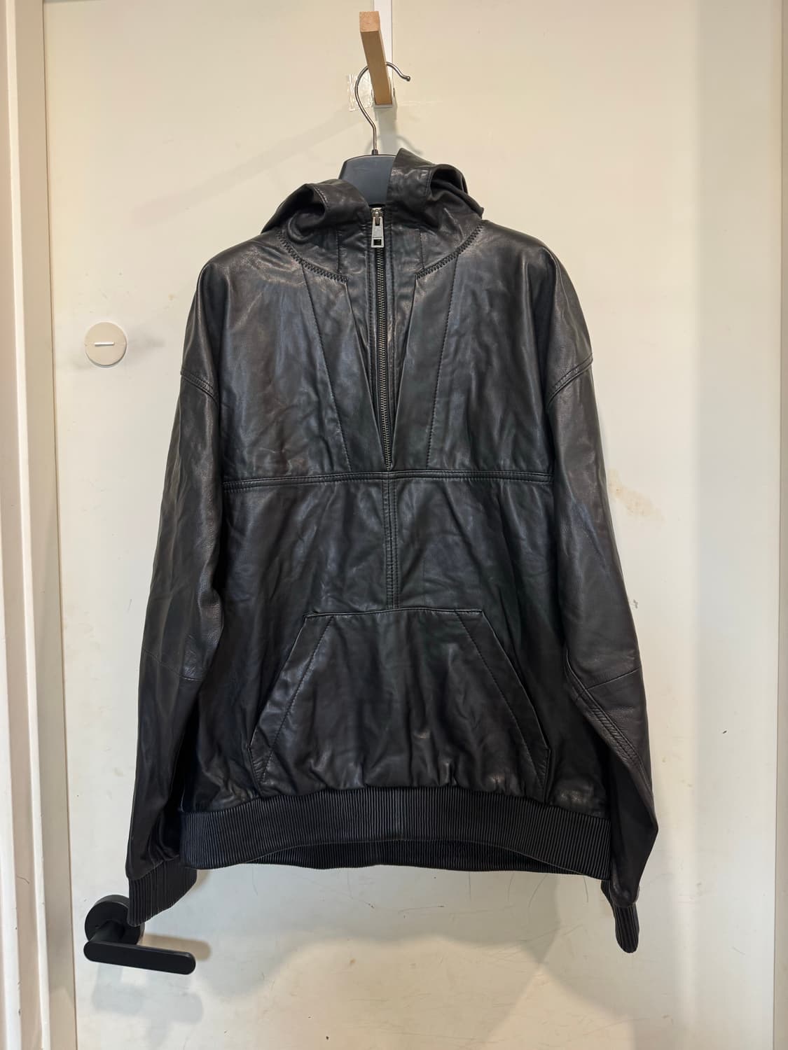 Zadig&voltaire 쟈딕앤볼테르 램스킨 후디 상품이미지3