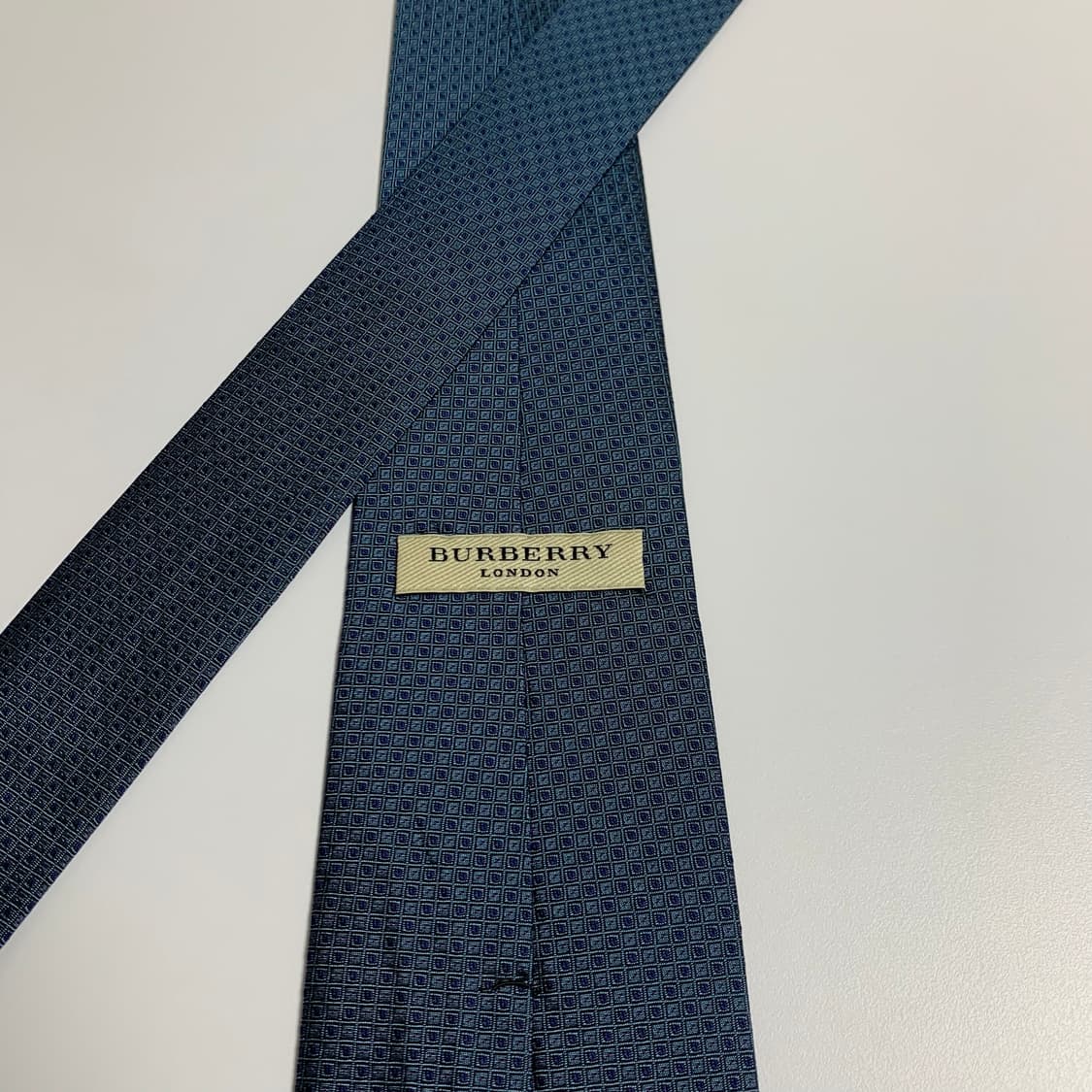 버버리(BURBERRY) 신형라벨 명품넥타이 100실크 A+등급 상품이미지5